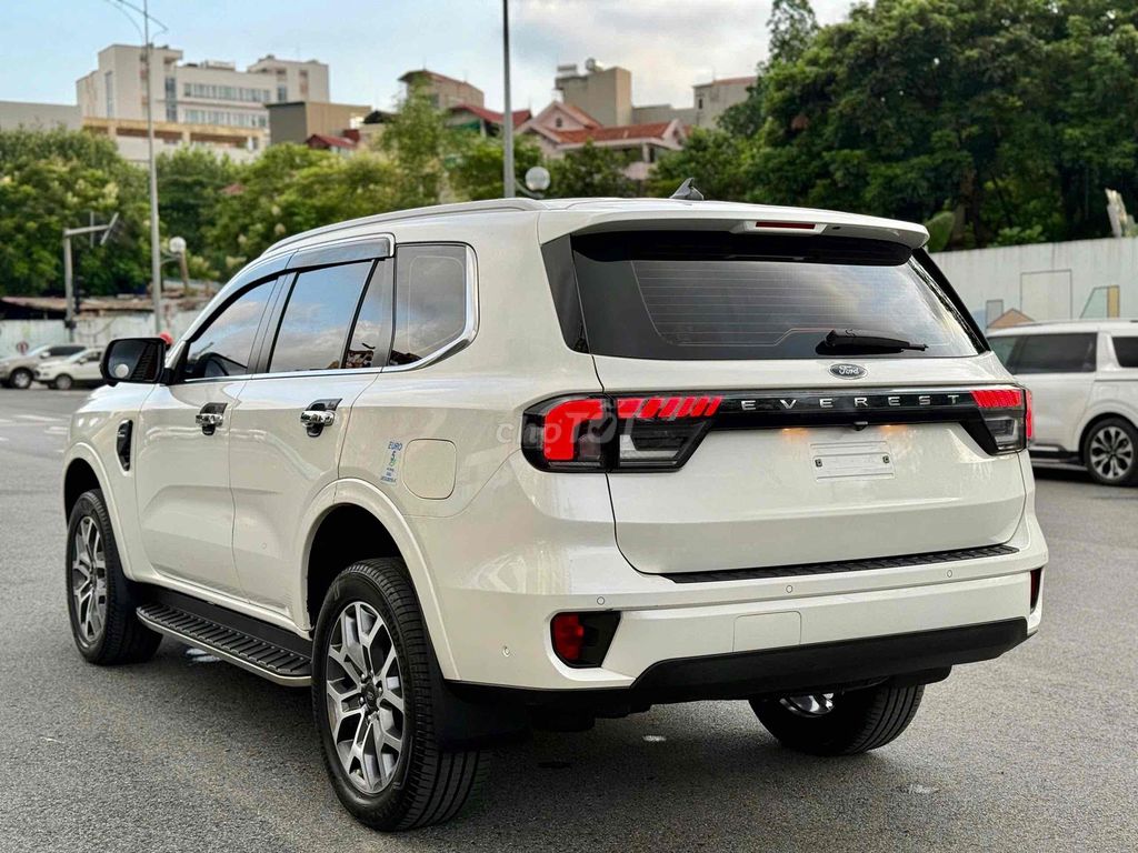Ford Everest 2022 Titanium Plus 2.0L 4x4 AT. Mua bán Ô tô tại Quận Cầu Giấy Hà Nội được đăng bởi Quang Huy hình 5