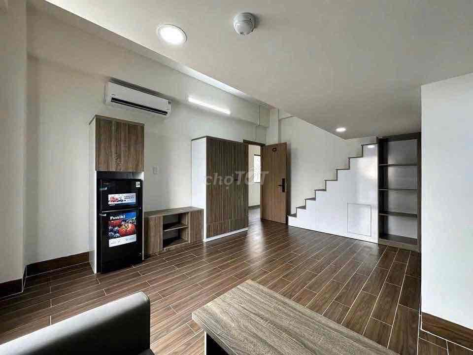 Новые двухуровневые апартаменты Duplex у Фан Хыок Лонг, Фу Нхуан
