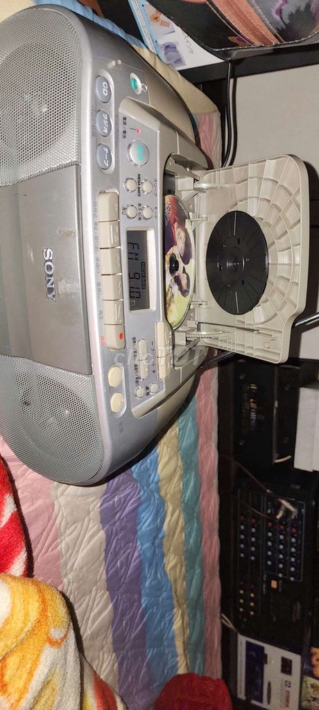 Đài Sony Bạc. Mua bán Tivi, Âm thanh tại Thành phố Chí Linh Hải Dương được đăng bởi Thu hình 1