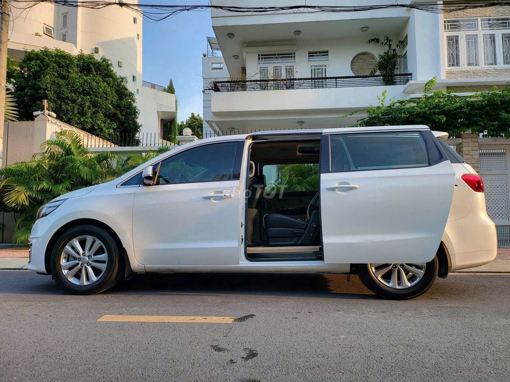 Kia Sedona 2016 Luxury 78.000km. Mua bán Ô tô tại Quận 10 Tp Hồ Chí Minh được đăng bởi Anh Thanh hình 8