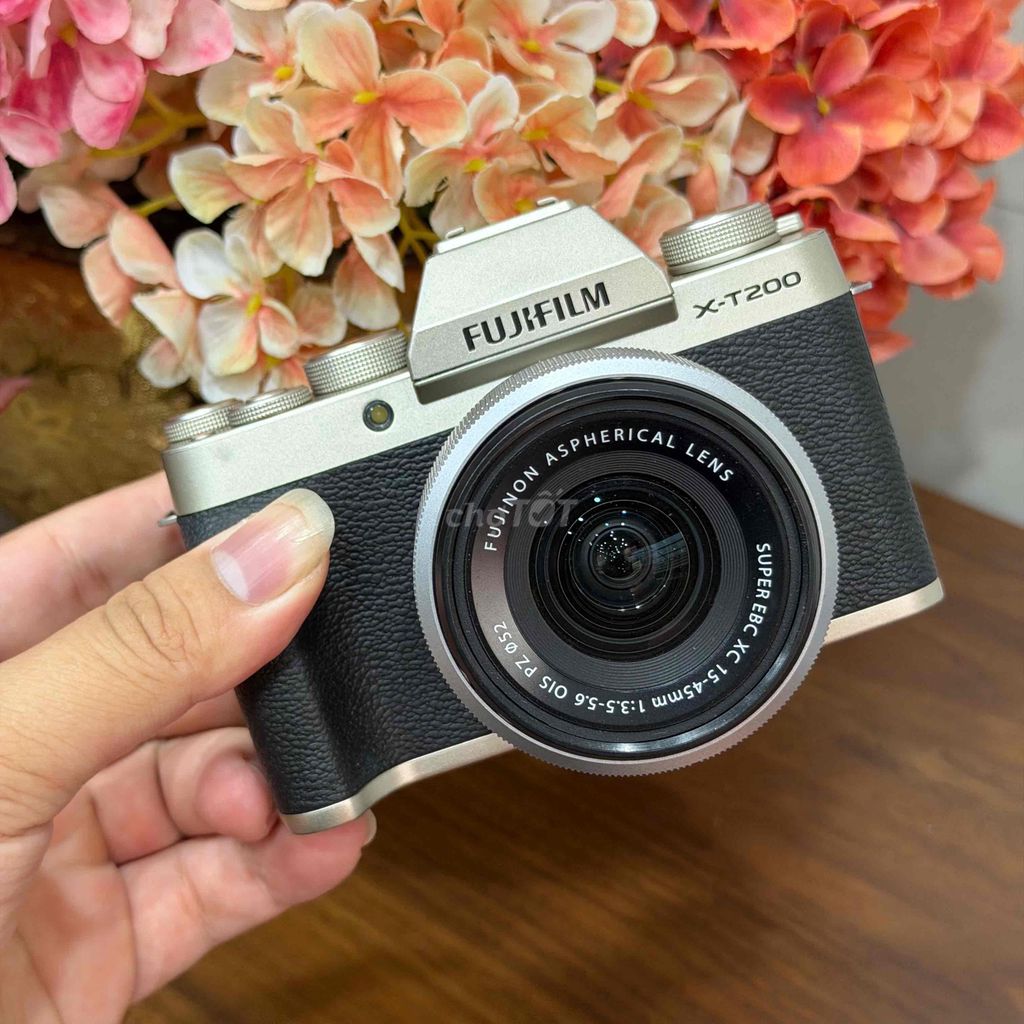 Máy ảnh Fujifilm X-T200 kèm XC 15-45. Mua bán Máy ảnh, Máy quay tại Quận Hai Bà Trưng Hà Nội được đăng bởi Quang Huy hình 1