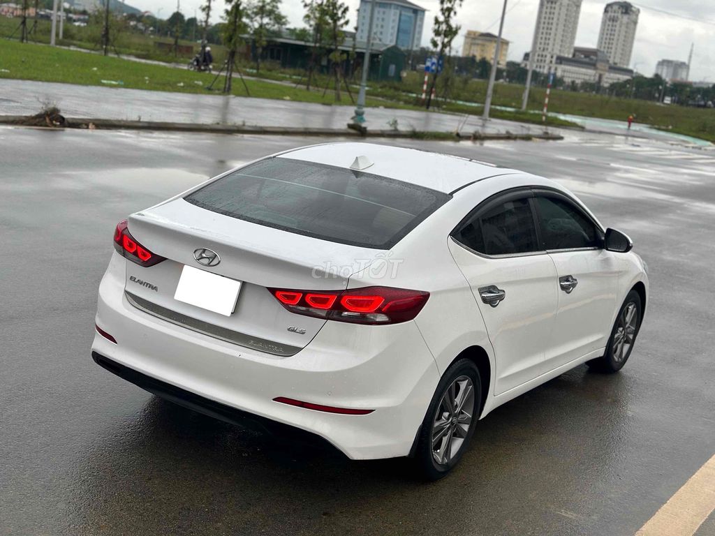Bán xe Elantra 2016 Số tự động.. Mua bán Ô tô tại Thành phố Huế Thừa Thiên Huế được đăng bởi Nguyễn Xuân Hải hình 3