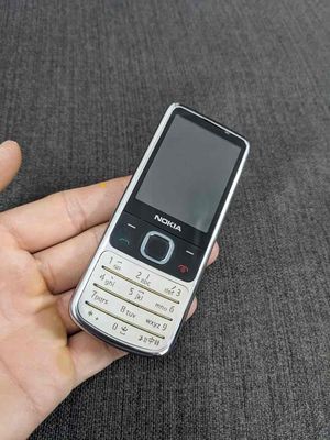 điện thoại Nokia 6700