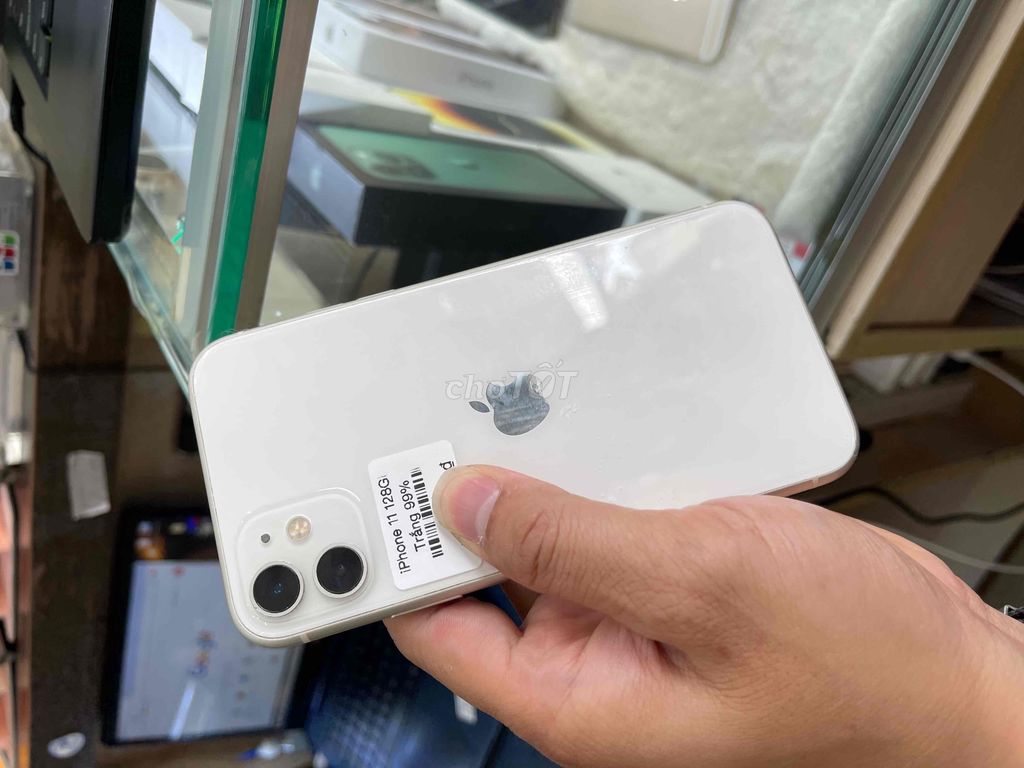 iPhone 11 128Gb Trắng 98-99% Pin 100%