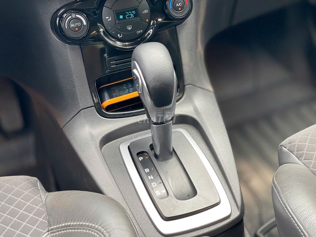 Ford Fiesta Sport 2016. Mua bán Ô tô tại Quận Long Biên Hà Nội được đăng bởi Long Biên Cars hình 15