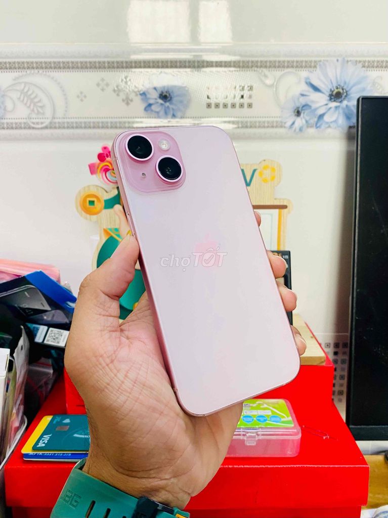 iPhone 15 Chính hãng Việt Nam 128Gb. Mua bán Điện thoại tại Thành phố Long Xuyên An Giang được đăng bởi Khưu Nguyễn Phi Hùng hình 1