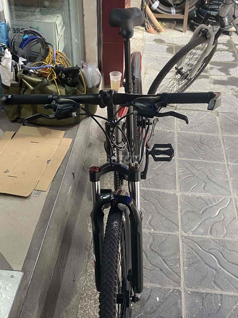 Xe đạp thể thao Trinx khung nhôm đủ phụ kiện. Mua bán Xe đạp tại Quận Hai Bà Trưng Hà Nội được đăng bởi dung 50 thịnh yên hình 2