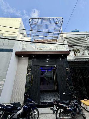 Nhà đẹp SHR 42m2 Đúc 1 lầu Hẻm 5m Thông 1/ Chợ Thiếc Lê Văn Khương. Mua bán nhà ở tại Quận 12 Tp Hồ Chí Minh được đăng bởi Hoàng Phong Land