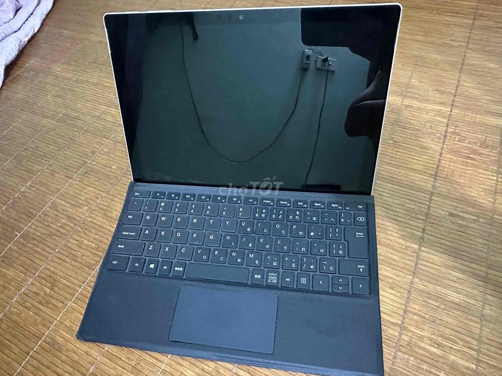 Microsoft Surface Pro 5 M3-7Y30 4GB/128GB. Mua bán Máy tính bảng tại Huyện Thạch Thất Hà Nội được đăng bởi Linh hình 1
