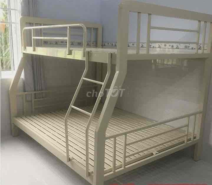 Giường sắt 2 tầng Kem 1m4x2m 1m6x2m 90% mới. Mua bán Giường, chăn ga gối nệm tại Quận Tân Phú Tp Hồ Chí Minh được đăng bởi Duong Nha My hình 1