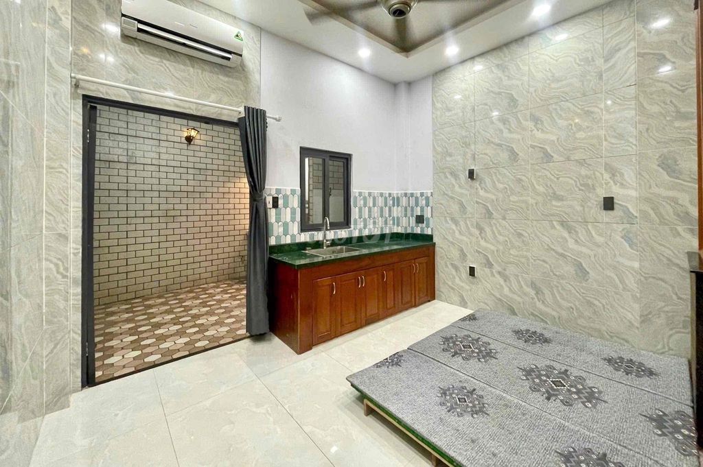 phòng Nguyễn Sơn Tân Phú giờ giấc tự do