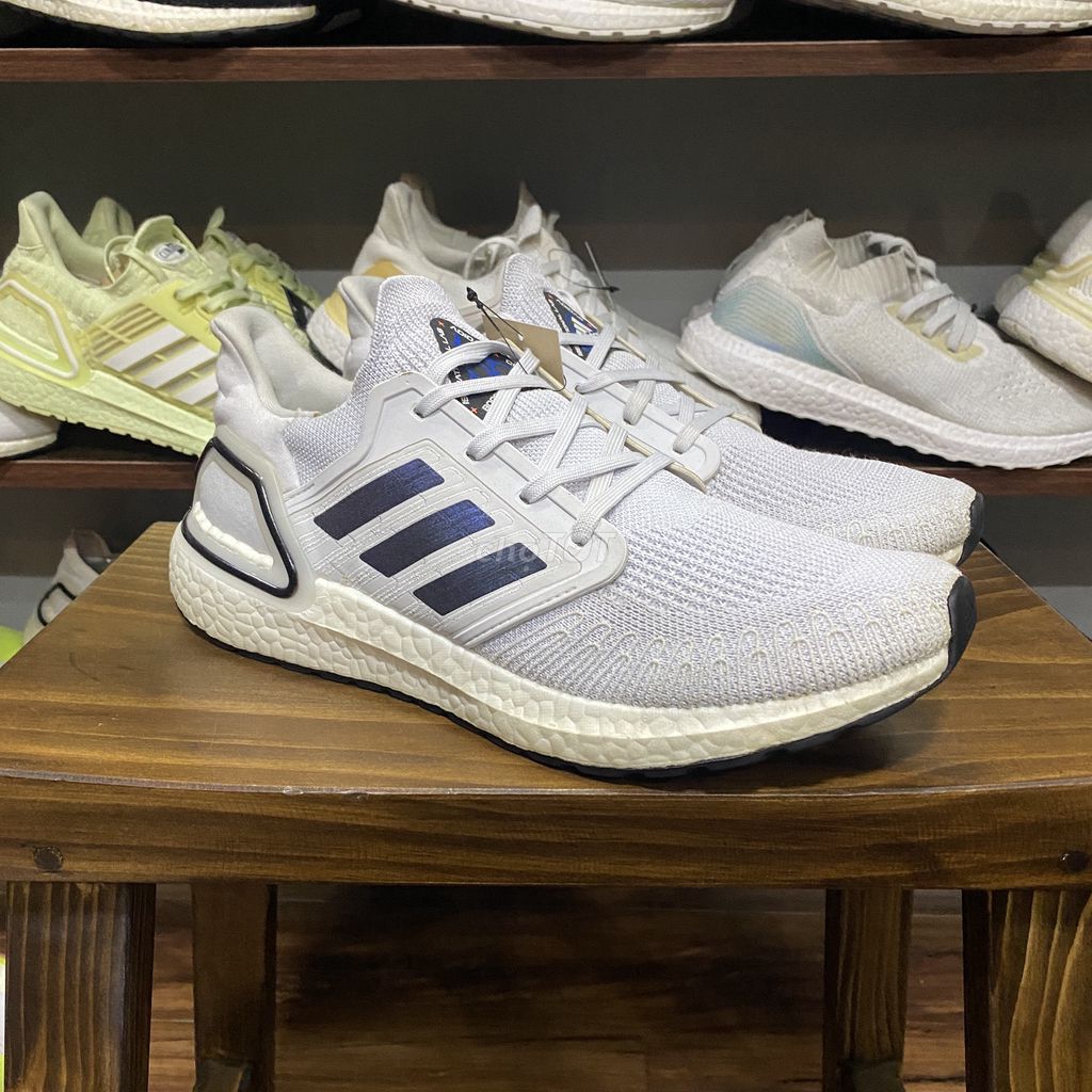 Ultra Boost 2020 White Blue Violet 2Hand-Size 44