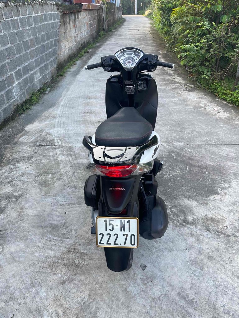 Cần bán sh mode 2018 mây zin 1 chủ. Mua bán Xe máy tại Quận Kiến An Hải Phòng được đăng bởi Đức Anh  hình 2