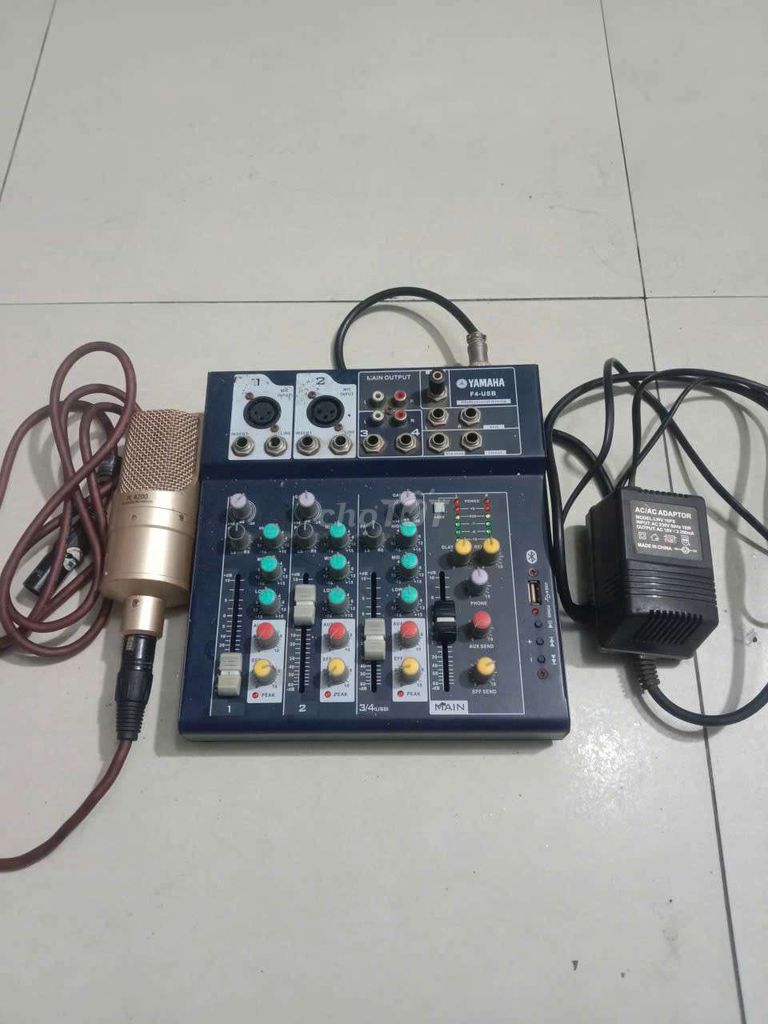 cần bán bàn mixer và mic k200. Mua bán Tivi, Âm thanh tại Huyện Gia Lâm Hà Nội được đăng bởi Trần Ngọc Mộng  hình 1