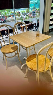 bàn ghế mới 99% mới sử dụnh. Mua bán Bàn ghế tại Quận Gò Vấp Tp Hồ Chí Minh được đăng bởi Tuyet Linh