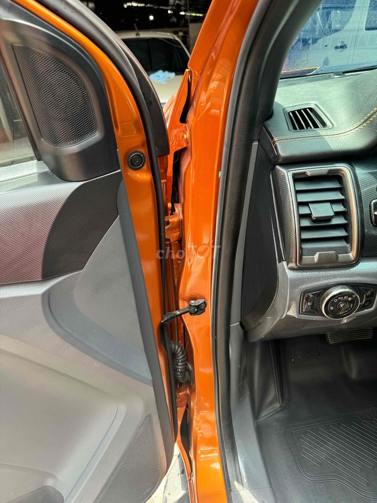 Ford Ranger 2015 Wildtrak 3.2 4x4 AT - 85000 km. Mua bán Ô tô tại Huyện Long Thành Đồng Nai được đăng bởi nguyenhoaithuong hình 7