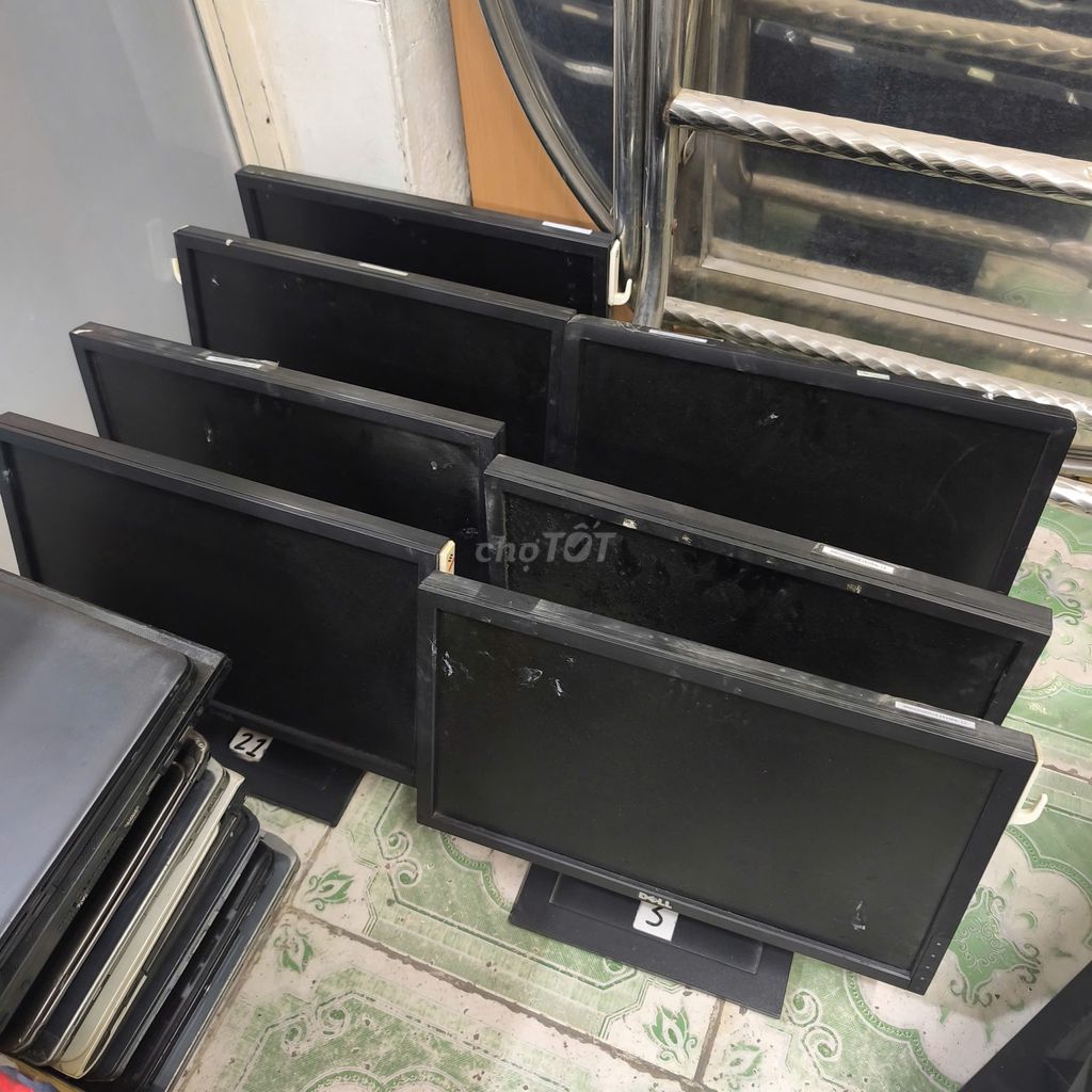 Màn hình máy tính 19 inch Đen. Mua bán Phụ kiện (Màn hình, Chuột...) tại Quận 12 Tp Hồ Chí Minh được đăng bởi VÕ PHÁP hình 1