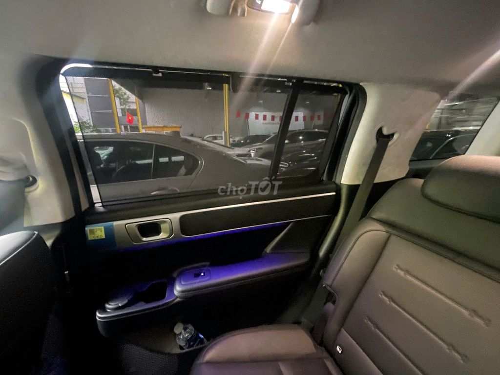 Santa Fe 2024 7 chỗ siêu lướt - 15998 km. Mua bán Ô tô tại Quận Bắc Từ Liêm Hà Nội được đăng bởi Trung Auto 26 Phạm Văn Đồng hình 10