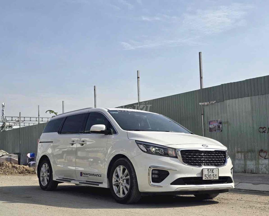 Kia Sedona 2.2 DAT LUXURY 2021 - 80000km. Mua bán Ô tô tại Quận Bình Tân Tp Hồ Chí Minh được đăng bởi Lê Văn hình 2