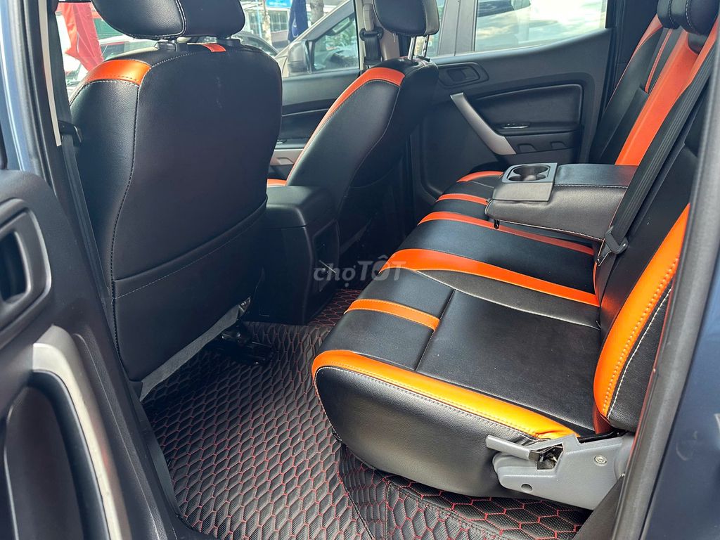 Ford Ranger XLS 2.2L 4x2 AT 2018, vay 75%, BH 2026. Mua bán Ô tô tại Quận Tân Phú Tp Hồ Chí Minh được đăng bởi Đức hình 8