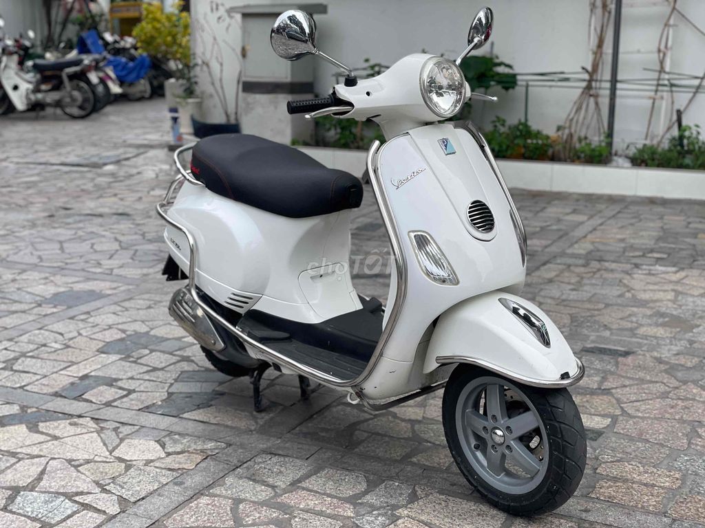 vespa 150cc chính chủ trả trc 6tr9 nhận xe. Mua bán Xe máy tại Quận 7 Tp Hồ Chí Minh được đăng bởi Dương Đạt hình 5