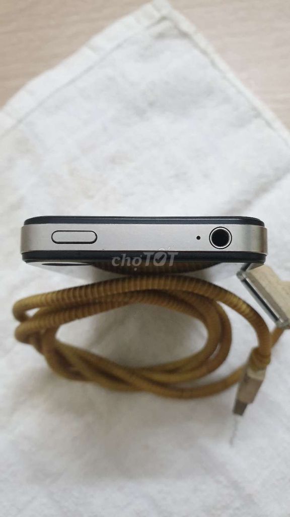 Apple iPhone 4 Đen Đã qua sử dụng. Mua bán Điện thoại tại Quận Tân Bình Tp Hồ Chí Minh được đăng bởi Thanh Tú. hình 2