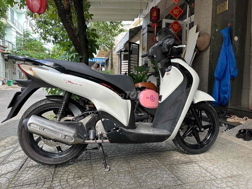 Honda SH 125 Việt-Ý 2010 Trắng. Mua bán Xe máy tại Quận Liên Chiểu Đà Nẵng được đăng bởi Thu Duyên hình 3