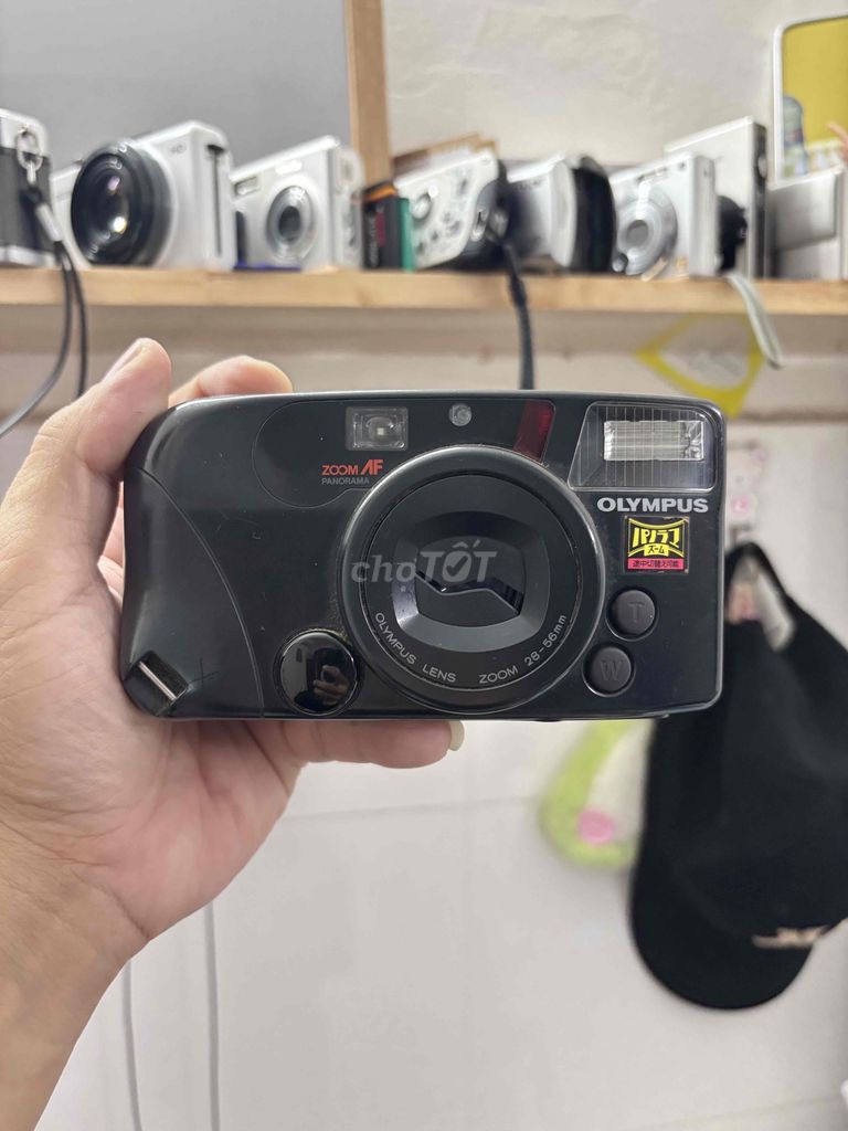 Máy ảnh phim Olympus Đen. Mua bán Máy ảnh, Máy quay tại Quận 1 Tp Hồ Chí Minh được đăng bởi John hình 1