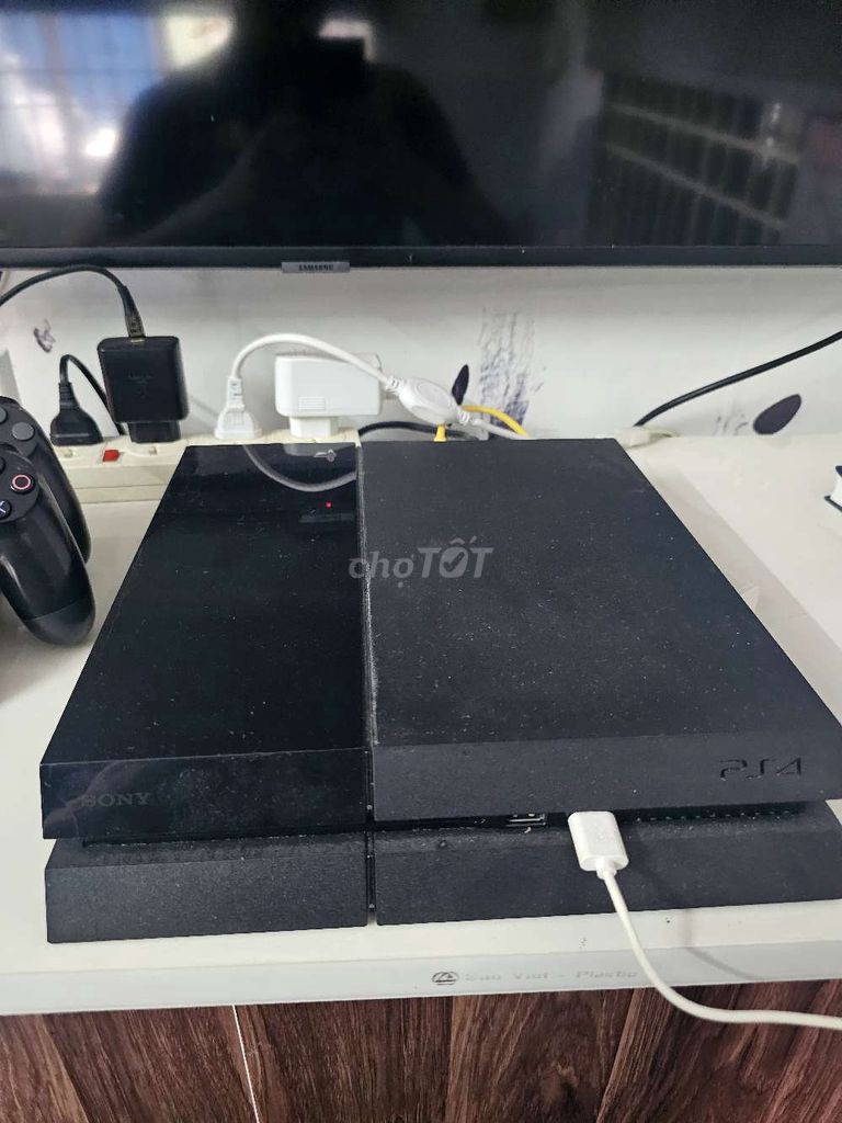 Máy chơi game Sony PS4 Fat 500GB Đen Đã sử dụng. Mua bán Thiết bị chơi game tại Thành phố Thủ Dầu Một Bình Dương được đăng bởi Dương Minh Khôi hình 1