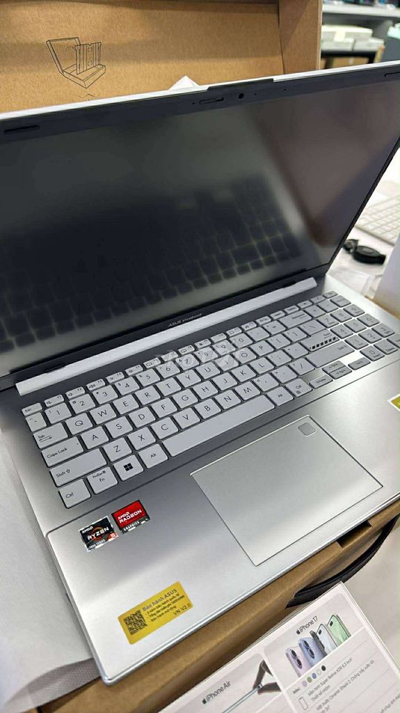 Laptop Asus Vivobook Ryzen 5 15.6 inch 16GB/512GB. Mua bán Laptop tại Huyện Cần Đước Long An được đăng bởi long tran hình 1