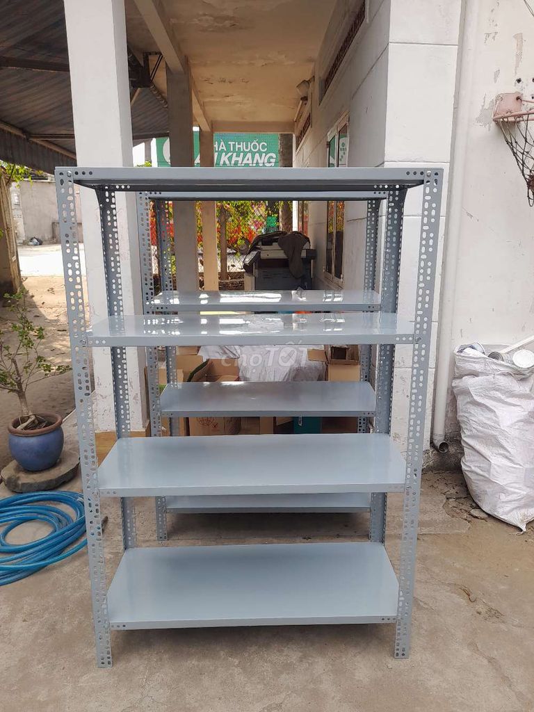 Kệ sắt V lỗ đa năng (k15-1). Mua bán Tủ, kệ gia đình tại Thành phố Biên Hòa Đồng Nai được đăng bởi Thu Hoàng hình 1