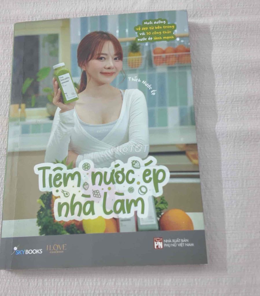 Sách Tiệm nước ép nhà làm Healthy. Mua bán Sách tại Quận Hoàng Mai Hà Nội được đăng bởi Vy hình 1