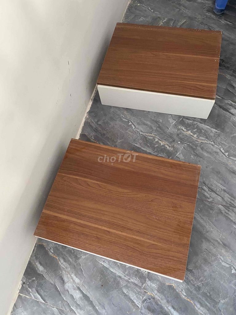 Tủ treo đầu giường Gỗ Nâu, Trắng nhỏ gọn. Mua bán Tủ, kệ gia đình tại Quận Liên Chiểu Đà Nẵng được đăng bởi alo1223 hình 1