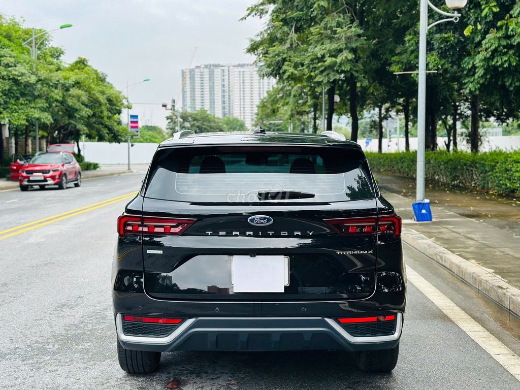 Ford Territory 2025 Titanium X 1.5 AT - 4600 km. Mua bán Ô tô tại Quận Cầu Giấy Hà Nội được đăng bởi Hùng Eco Auto hình 9