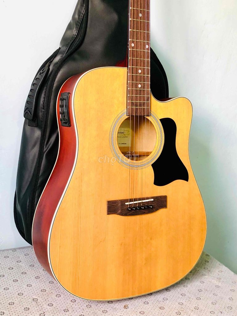 Guitar SX SD204-CE giá mới 2tr4 bán lại 1tr4