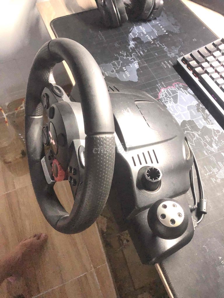 Vô lăng logitech Driving Force GT chơi game