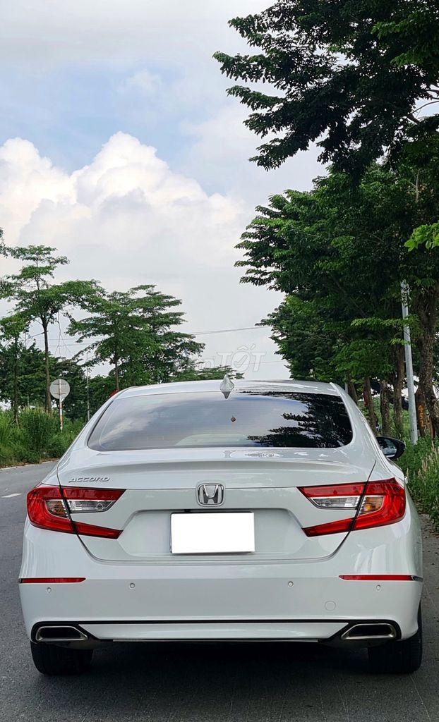 Honda Accord 2022 1.5 Turbo - 31000 km. Mua bán Ô tô tại Quận Cầu Giấy Hà Nội được đăng bởi ĐẶNG QUANG HUY hình 4