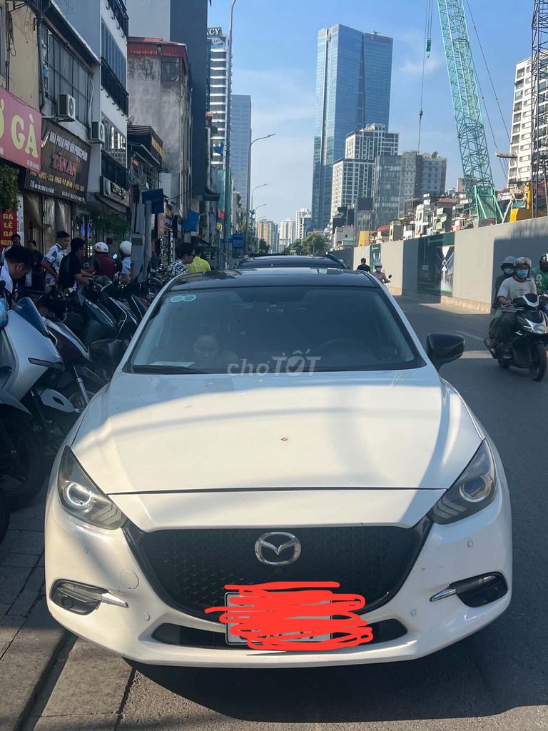 Mazda 3 Hatchback 2018 Trắng 79000 km