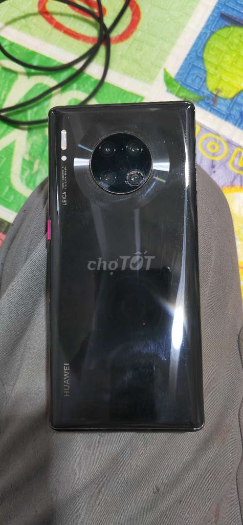 Huawei Mate 30 Pro Đen Đã qua sử dụng. Mua bán Điện thoại tại Huyện Hoài Đức Hà Nội được đăng bởi Minh Minh hình 1