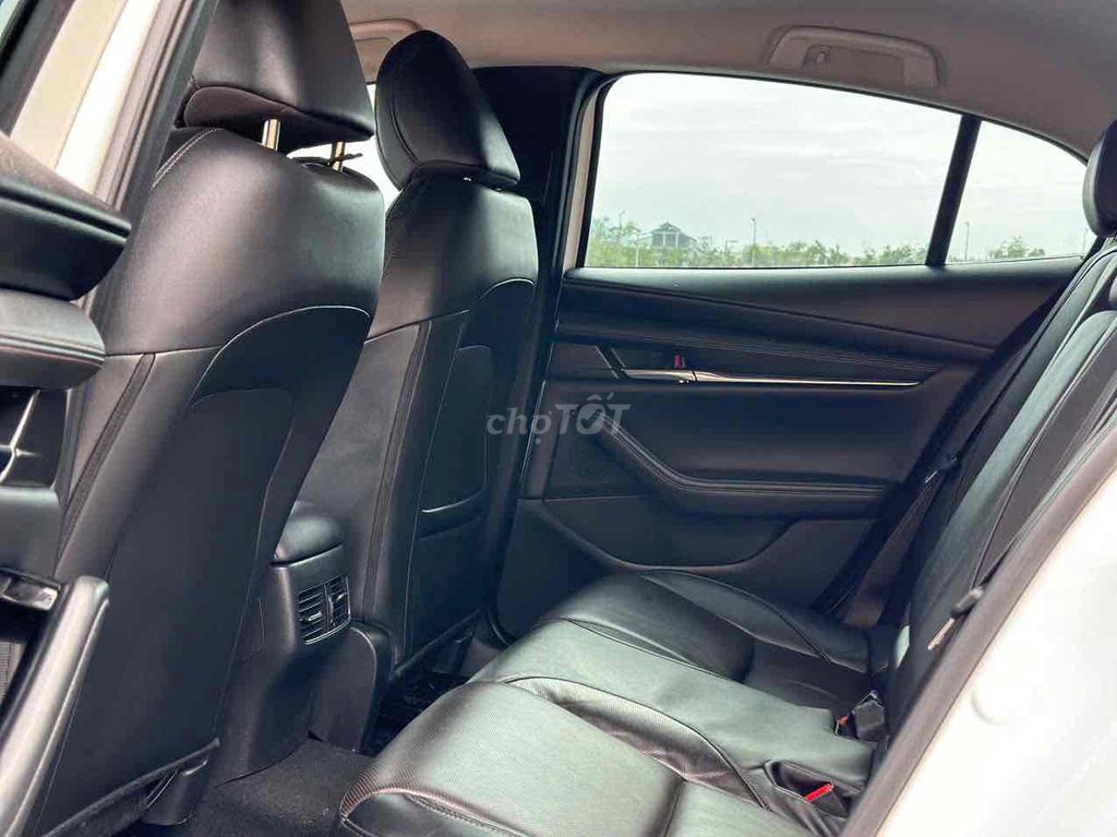 Mazda 3 2023 1.5L Luxury - 44k kilomet. Mua bán Ô tô tại Thành phố Huế Thừa Thiên Huế được đăng bởi MN hình 9