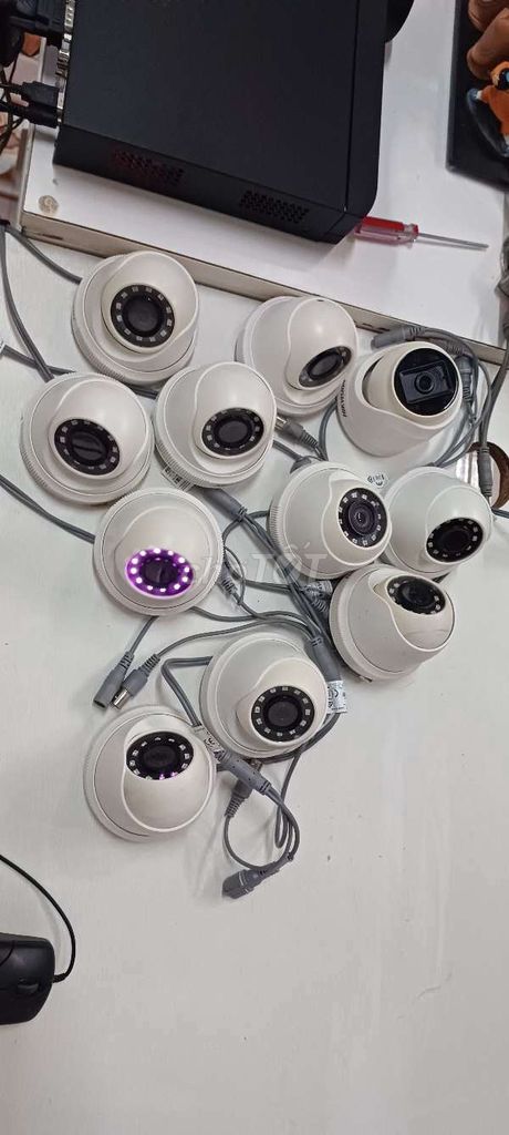 Camera an ninh Hikvision 2MP Analog Trắng. Mua bán Máy ảnh, Máy quay tại Huyện Mỏ Cày Bắc Bến Tre được đăng bởi Thua mua camera thanh lý hình 1