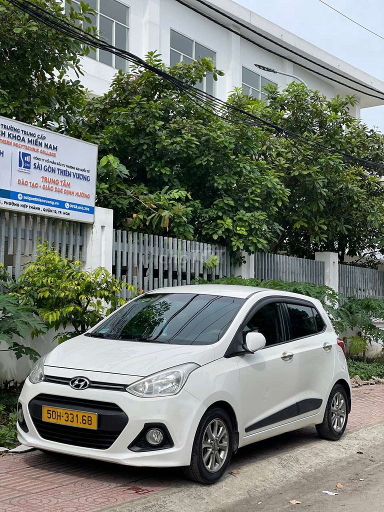 Hyundai Grand i10 2015 1.2 AT - 100000 km