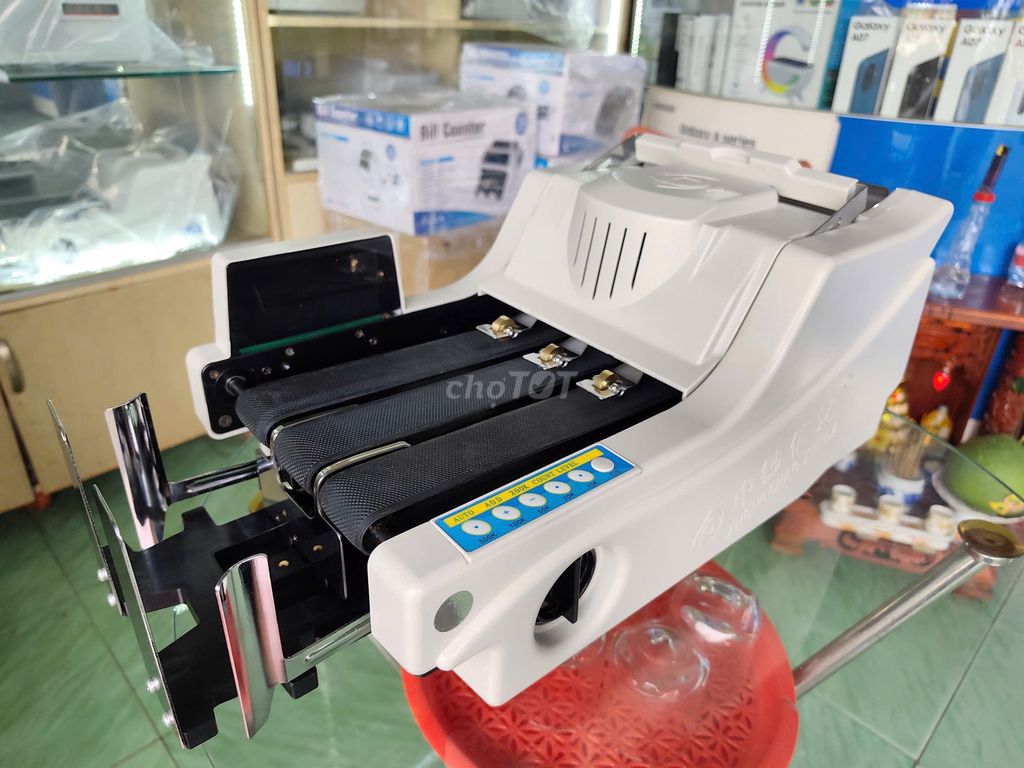 Máy đếm tiền Zhongchao Xinda BC 39F. Mua bán Đồ chuyên dụng, Giống nuôi trồng tại Thành phố Thủ Dầu Một Bình Dương được đăng bởi HỘI TẤN hình 1