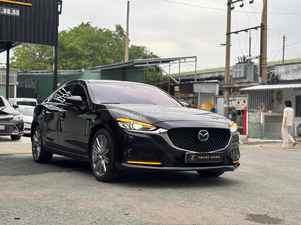 Mazda 6 2024 2.0 Premium TCCC 8400 km. Mua bán Ô tô tại Quận 8 Tp Hồ Chí Minh được đăng bởi Cửa hàng ô tô cũ TRUST CARS hình 2