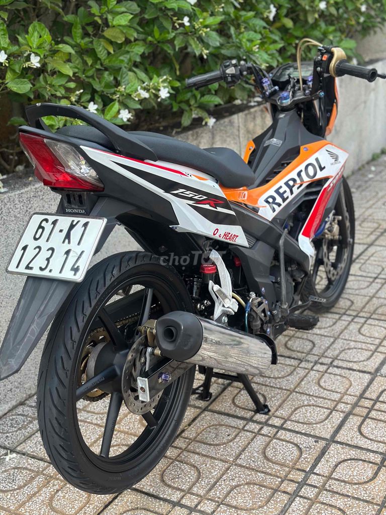 Sonic 2018 Repsol (nhập Indo) máy zin chất BS 123. Mua bán Xe máy tại Thành phố Thủ Đức Tp Hồ Chí Minh được đăng bởi Xe Máy Sơn Thủ Đức hình 3
