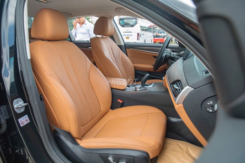 BMW 520I LUXURY LINE 2024. Mua bán Ô tô tại Quận Gò Vấp Tp Hồ Chí Minh được đăng bởi Đoàn Thuận hình 16