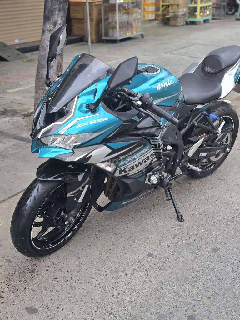 KAWASAKI ZX25R ĐẬP THÙNG mới BS92. FULL B.HÀNH. Mua bán Xe máy tại Quận Thanh Khê Đà Nẵng được đăng bởi Quý Moto Cycle 21 điện biên phủ Đà Nẵng hình 4