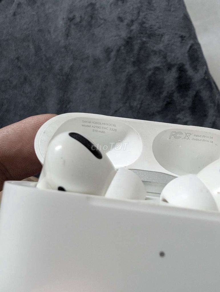 Tai nghe Apple AirPods Pro Gen 1 Trắng. Mua bán Tivi, Âm thanh tại Huyện Củ Chi Tp Hồ Chí Minh được đăng bởi Phi hình 1
