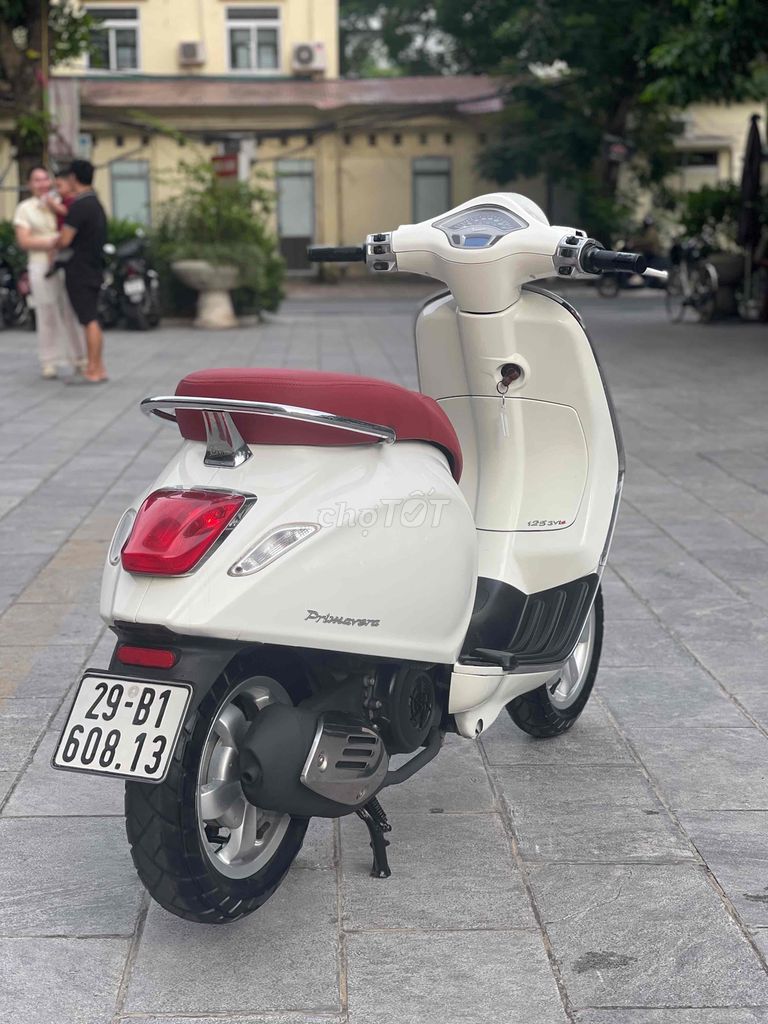 Primavera 125 3vie 2016 màu trắng xe đẹp như mới. Mua bán Xe máy tại Quận Cầu Giấy Hà Nội được đăng bởi Anh Khoa hình 7