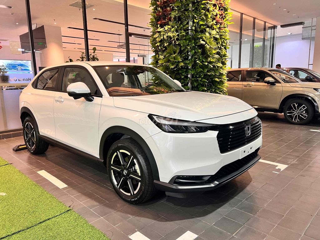 Honda HR-V 2025 L xe sẵn giao ngay. Mua bán Ô tô tại Quận 7 Tp Hồ Chí Minh được đăng bởi Đại lý Ô tô Honda Quận 7 hình 6